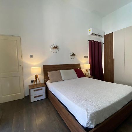 شقة Tarxien  في Blue Waters Town House المظهر الخارجي الصورة